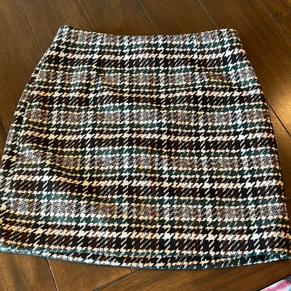 H&M Dresses & Skirts - Plaid Skirt NWOT